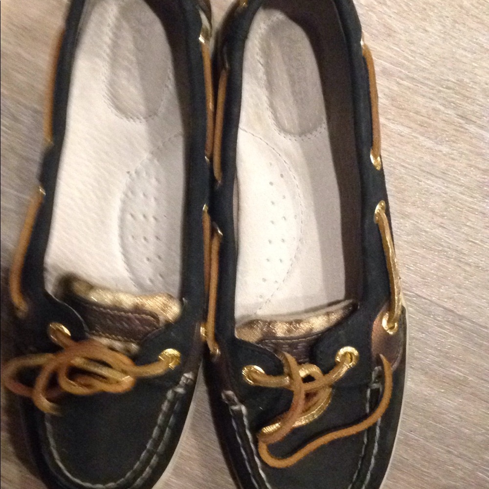 Sperry  Top-Sider worn twice size 6 $40.00